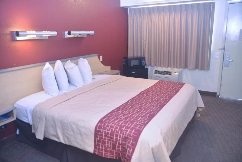Fairbridge Express Hotel 2*